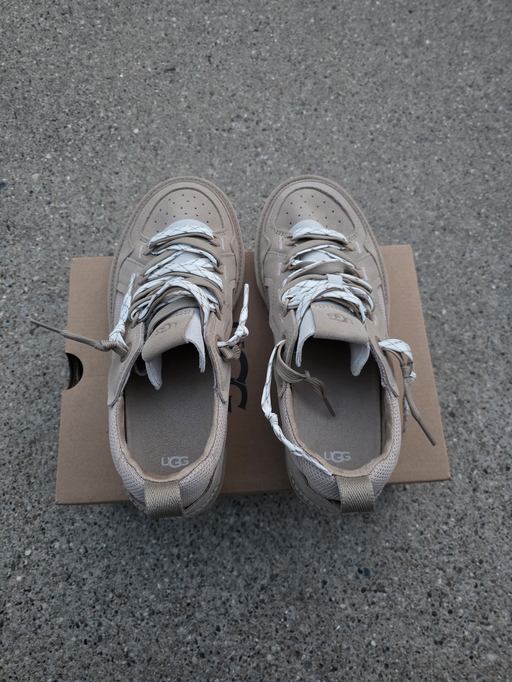 UGG Minimel Sneaker Women Size 8 - Picture 7 of 11